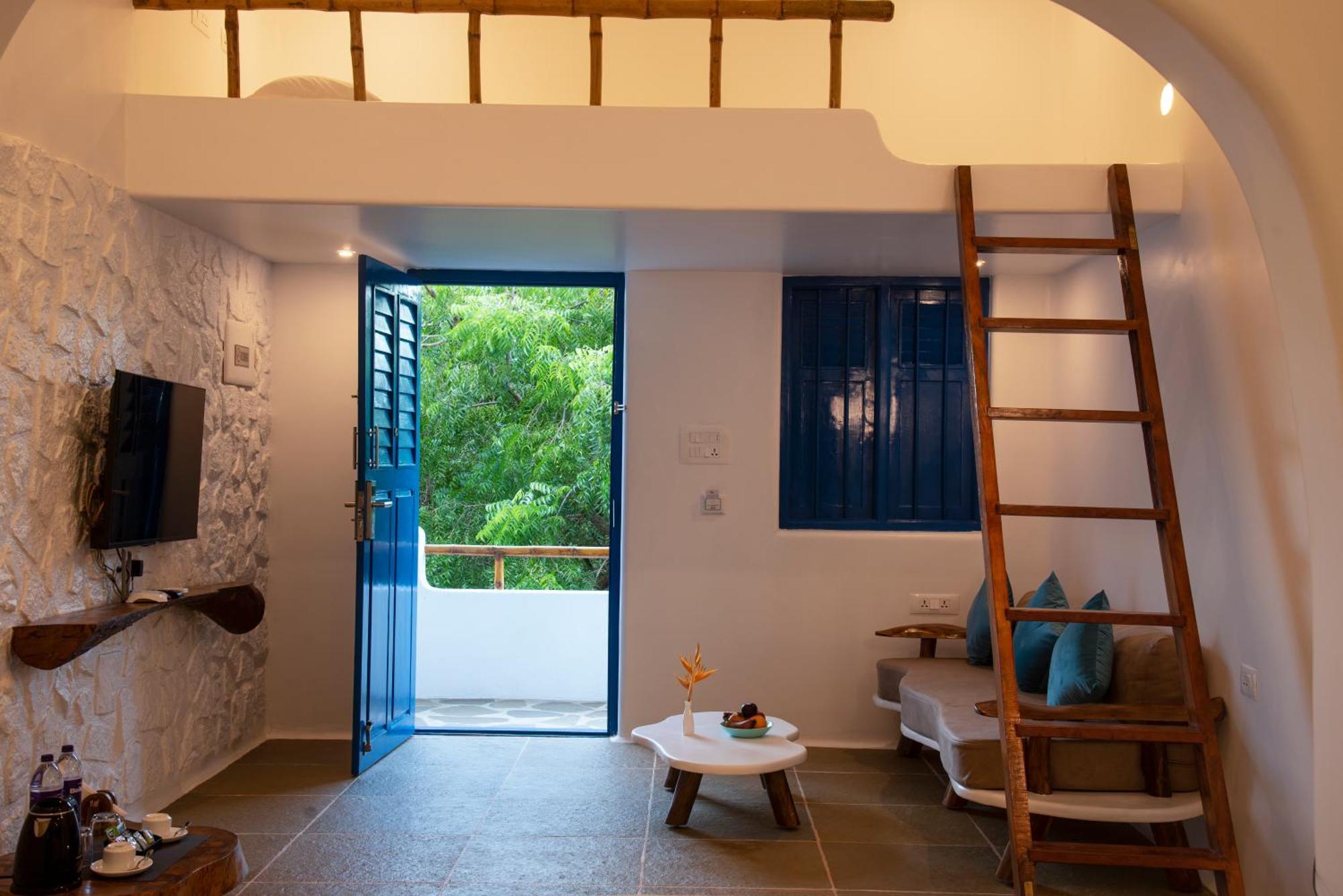 Conch Resort Luxury Private Pool Suites Пондичерри Экстерьер фото
